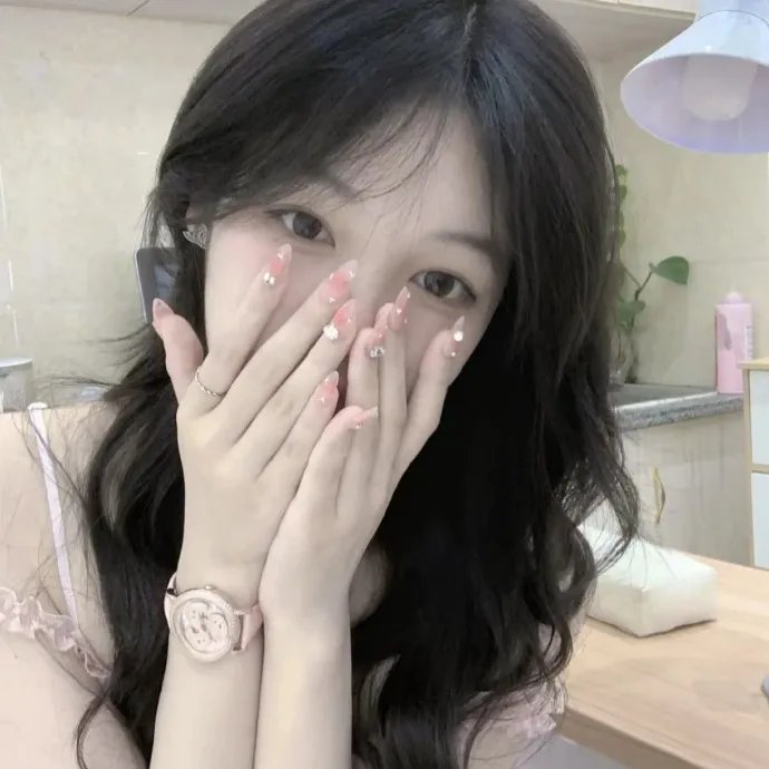 着牛仔裤的钟馗